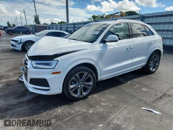 ✅ 2018 Audi Q3 Premium Plus • VIN: WA1HCCFS0JR033382 • Lot: 65125085. Wystawiony na Copart z przebiegiem 35 314 mil. Bezpłatny archiwum sprzedaży aukcyjnych z USA i szczegółowy raport historii pojazdu na DreamBid. Zdjęcie 1.