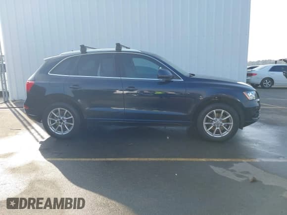 ✅ 2010 Audi Q5 Premium • VIN: WA1CKAFP6AA023676 • Lot: 43759170. Listed on IAAI with 200,364 mi. Free auction sales archive from the USA and detailed vehicle history report at DreamBid. Image 13.