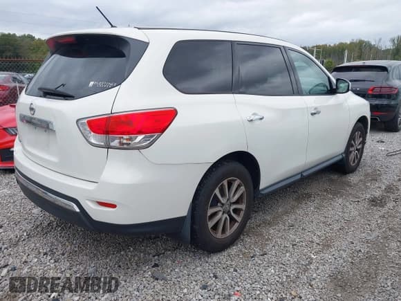 ✅ 2014 Nissan Pathfinder SV • VIN: 5N1AR2MN6EC685540 • Лот: 43389676. Опубликован ранее на IAAI с пробегом 249 200 миль. Бесплатный доступ к архиву аукционных продаж из США и подробный отчёт об истории автомобиля на DreamBid. Изображение 4.
