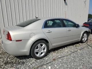 ✅ 2010 Chevrolet Malibu 1LS • VIN: 1G1ZB5EB8AF133346 • Lot: 74886464. Wystawiony na Copart z przebiegiem 339 700 mil. Bezpłatny archiwum sprzedaży aukcyjnych z USA i szczegółowy raport historii pojazdu na DreamBid. Zdjęcie 3.