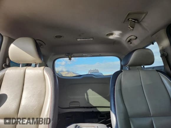 ✅ 2017 Kia Sedona LX • VIN: KNDMB5C11H6247890 • Lot: 86898355. Listed on Copart with 108,598 mi. Free auction sales archive from the USA and detailed vehicle history report at DreamBid. Image 10.