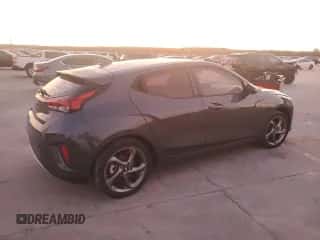 2020 Hyundai Veloster 2.0 с VIN KMHTG6AF3LU021562, выставлен на аукционе Copart как лот 84478474 с пробегом 15 166 миль миль и Списание • Salvage title. История ставок и продаж доступна на DreamBid. Изображение 3.