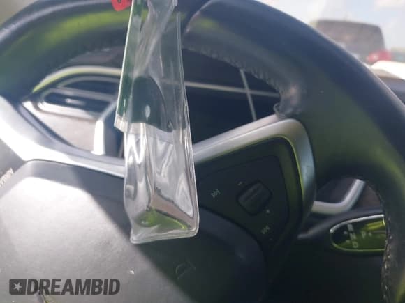 ✅ 2013 Tesla Model S Performance • VIN: 5YJSA1DP1DFP15590 • Lot: 43692332. Wystawiony na IAAI z przebiegiem Nie podano. Bezpłatny archiwum sprzedaży aukcyjnych z USA i szczegółowy raport historii pojazdu na DreamBid. Zdjęcie 11.