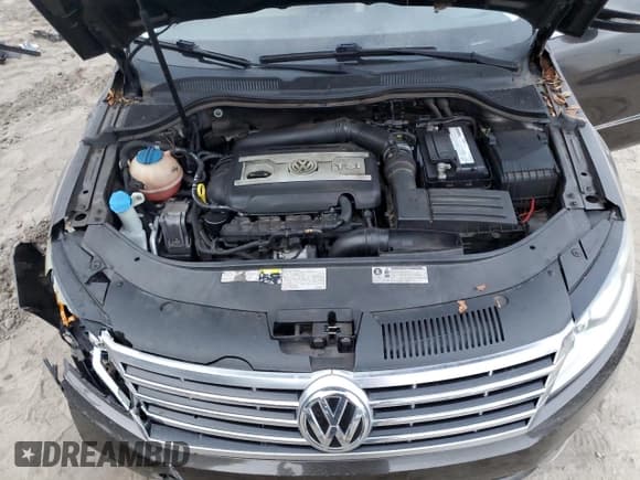 ✅ 2015 Volkswagen CC R-Line • VIN: WVWBN7AN3FE811011 • Lot: 83269644. Listed on Copart with 82,126 mi. Free auction sales archive from the USA and detailed vehicle history report at DreamBid. Image 12.