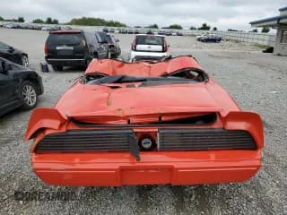 ✅ 1979 Pontiac Firebird • VIN: 2W87Z9N112021 • Lot: 67852034. Wystawiony na Copart z przebiegiem Nie podano. Bezpłatny archiwum sprzedaży aukcyjnych z USA i szczegółowy raport historii pojazdu na DreamBid. Zdjęcie 6.