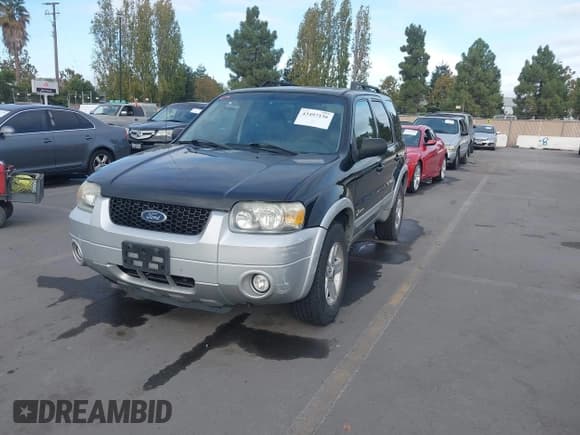 ✅ 2007 Ford Escape Hybrid • VIN: 1FMCU59H77KB28379 • Lot: 43497136. Listed on IAAI with 322,847 mi. Free auction sales archive from the USA and detailed vehicle history report at DreamBid. Image 17.