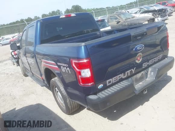 ✅ 2019 Ford F-150 XL • VIN: 1FTEW1C58KFA36990 • Lot: 42053477. Wystawiony na IAAI z przebiegiem 205 554 mil. Bezpłatny archiwum sprzedaży aukcyjnych z USA i szczegółowy raport historii pojazdu na DreamBid. Zdjęcie 3.
