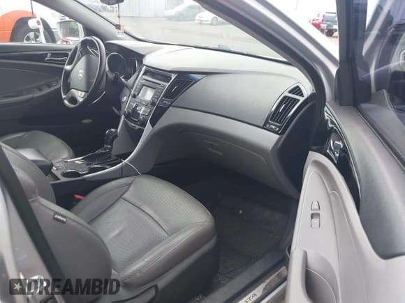 ✅ 2014 Hyundai Sonata Limited • VIN: 5NPEC4AB4EH870901 • Лот: 42324034. Опубликован ранее на IAAI с пробегом 121 587 миль. Бесплатный доступ к архиву аукционных продаж из США и подробный отчёт об истории автомобиля на DreamBid. Изображение 5.