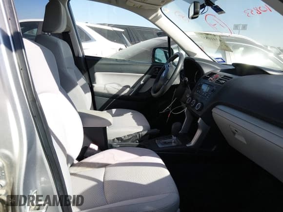 ✅ 2014 Subaru Forester Premium • VIN: JF2SJAEC9EH402009 • Lot: 43410853. Wystawiony na IAAI z przebiegiem 171 250 mil. Bezpłatny archiwum sprzedaży aukcyjnych z USA i szczegółowy raport historii pojazdu na DreamBid. Zdjęcie 5.