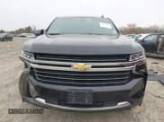 ✅ 2021 Chevrolet Suburban LT • VIN: 1GNSKCKD5MR391000 • Lot: 41775850. Wystawiony na IAAI z przebiegiem 197 353 mil. Bezpłatny archiwum sprzedaży aukcyjnych z USA i szczegółowy raport historii pojazdu na DreamBid. Zdjęcie 12.
