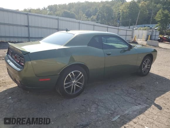 ✅ 2018 Dodge Challenger GT • VIN: 2C3CDZGG5JH168999 • Lot: 71379054. Wystawiony na Copart z przebiegiem 67 915 mil. Bezpłatny archiwum sprzedaży aukcyjnych z USA i szczegółowy raport historii pojazdu na DreamBid. Zdjęcie 3.