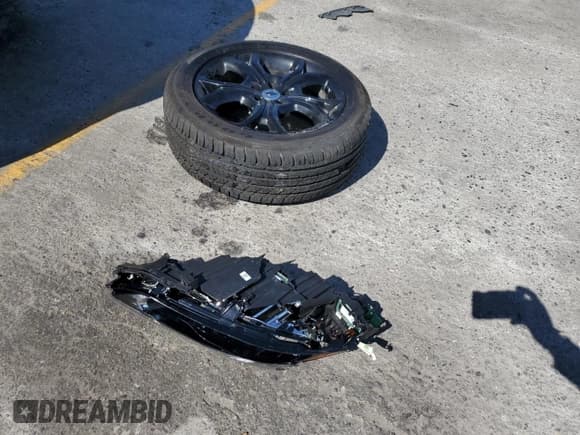 ✅ 2024 Dodge Hornet R/T Plus • VIN: ZACPDFDW2R3A23864 • Lot: 70869945. Listed on Copart with 9,011 mi. Free auction sales archive from the USA and detailed vehicle history report at DreamBid. Image 13.