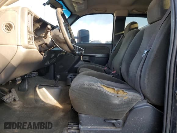 ✅ 2003 Chevrolet Silverado 3500 LS • VIN: 1GCJK39143E219868 • Lot: 73977944. Listed on Copart with 253,740 mi. Free auction sales archive from the USA and detailed vehicle history report at DreamBid. Image 7.