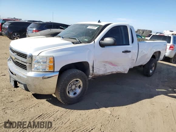 ✅ 2010 Chevrolet Silverado 2500HD LT • VIN: 1GC5KXBG4AZ196671 • Лот: 69258034. Опубликован ранее на Copart с пробегом 270 236 миль. Бесплатный доступ к архиву аукционных продаж из США и подробный отчёт об истории автомобиля на DreamBid. Изображение 1.