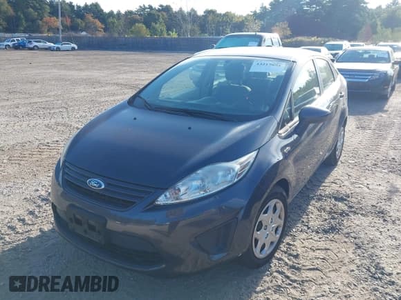 ✅ 2013 Ford Fiesta S • VIN: 3FADP4AJ0DM113631 • Lot: 43217691. Listed on IAAI with 18,113 mi. Free auction sales archive from the USA and detailed vehicle history report at DreamBid. Image 2.