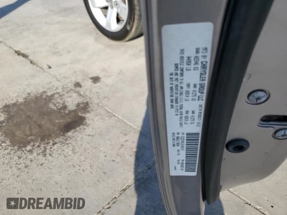 ✅ 2014 Dodge Challenger SXT • VIN: 2C3CDYAG1EH105147 • Lot: 75892144. Wystawiony na Copart z przebiegiem 200 055 mil. Bezpłatny archiwum sprzedaży aukcyjnych z USA i szczegółowy raport historii pojazdu na DreamBid. Zdjęcie 13.