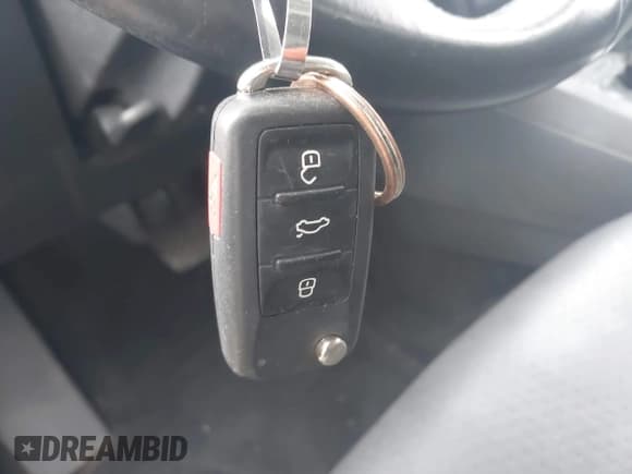 ✅ 2014 Volkswagen Jetta SE • VIN: 3VWD17AJ2EM441192 • Lot: 43787918. Listed on IAAI with 93,206 mi. Free auction sales archive from the USA and detailed vehicle history report at DreamBid. Image 11.