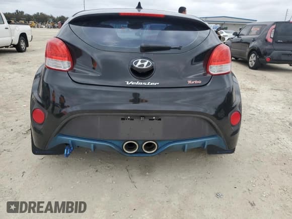 ✅ 2013 Hyundai Veloster Turbo • VIN: KMHTC6AE1DU173473 • Lot: 75809384. Wystawiony na Copart z przebiegiem Nie podano. Bezpłatny archiwum sprzedaży aukcyjnych z USA i szczegółowy raport historii pojazdu na DreamBid. Zdjęcie 6.