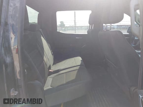 ✅ 2020 GMC Sierra 1500 SLE • VIN: 3GTU9BED3LG285467 • Лот: 42977786. Опубликован ранее на IAAI с пробегом 85 588 миль. Бесплатный доступ к архиву аукционных продаж из США и подробный отчёт об истории автомобиля на DreamBid. Изображение 8.