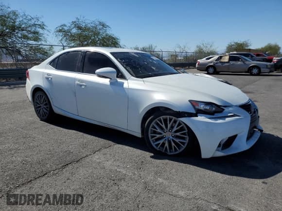 ✅ 2014 Lexus IS 250 • VIN: JTHBF1D23E5033480 • Lot: 82320885. Wystawiony na Copart z przebiegiem 158 986 mil. Bezpłatny archiwum sprzedaży aukcyjnych z USA i szczegółowy raport historii pojazdu na DreamBid. Zdjęcie 4.