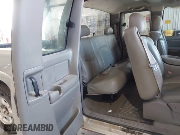 ✅ 2004 GMC Sierra 1500 SLE • VIN: 1GTEK19T14E285173 • Лот: 43425197. Опубликован ранее на IAAI с пробегом 242 778 миль. Бесплатный доступ к архиву аукционных продаж из США и подробный отчёт об истории автомобиля на DreamBid. Изображение 8.