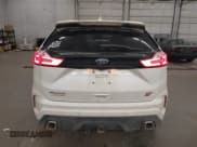 ✅ 2019 Ford Edge ST • VIN: 2FMPK4AP0KBC09506 • Lot: 43412294. Wystawiony na IAAI z przebiegiem 87 743 mil. Bezpłatny archiwum sprzedaży aukcyjnych z USA i szczegółowy raport historii pojazdu na DreamBid. Zdjęcie 17.