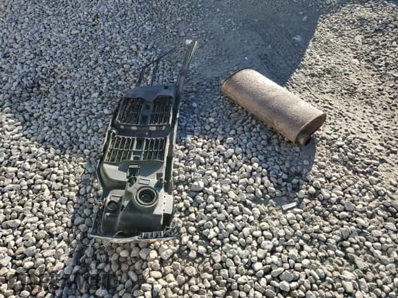 ✅ 2007 Dodge Nitro SLT • VIN: 1D8GU58K27W583315 • Lot: 91631875. Wystawiony na Copart z przebiegiem 178 854 mil. Bezpłatny archiwum sprzedaży aukcyjnych z USA i szczegółowy raport historii pojazdu na DreamBid. Zdjęcie 12.