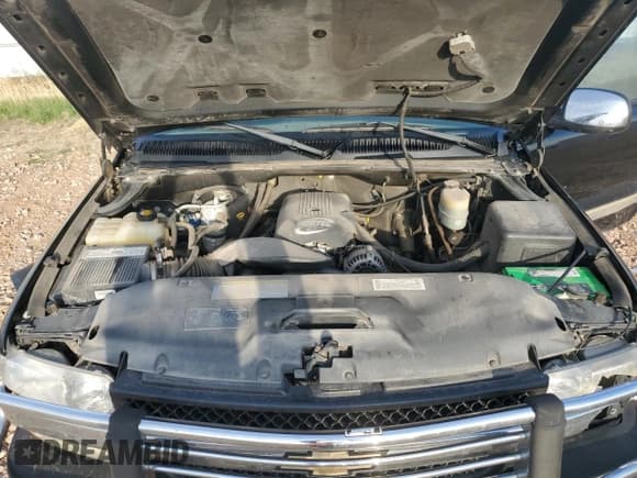 ✅ 2001 Chevrolet Silverado 2500HD LS • VIN: 1GCHK29U21E270835 • Lot: 55666065. Wystawiony na Copart z przebiegiem 128 047 mil. Bezpłatny archiwum sprzedaży aukcyjnych z USA i szczegółowy raport historii pojazdu na DreamBid. Zdjęcie 11.