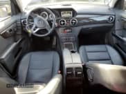 ✅ 2014 Mercedes-Benz GLK 350 • VIN: WDCGG5HB4EG269463 • Lot: 92421145. Listed on Copart with 140,962 mi. Free auction sales archive from the USA and detailed vehicle history report at DreamBid. Image 8.