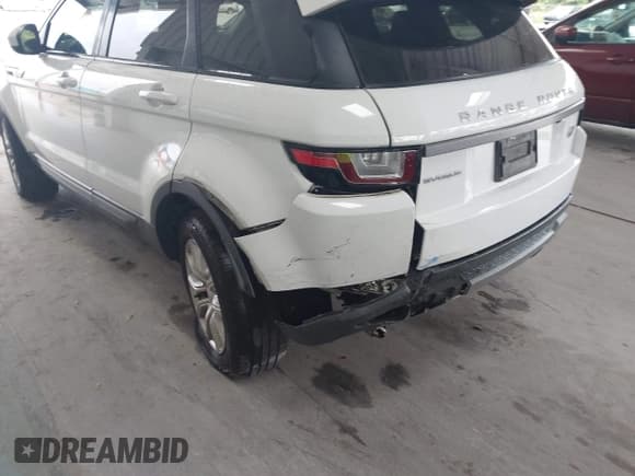 ✅ 2018 Land Rover Range Rover Evoque SE • VIN: SALVP2RX2JH317688 • Lot: 43358758. Listed on IAAI with 96,339 mi. Free auction sales archive from the USA and detailed vehicle history report at DreamBid. Image 6.