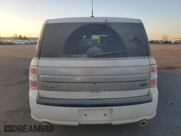 ✅ 2016 Ford Flex Limited • VIN: 2FMGK5D85GBA23011 • Lot: 92475275. Wystawiony na Copart z przebiegiem 134 293 mil. Bezpłatny archiwum sprzedaży aukcyjnych z USA i szczegółowy raport historii pojazdu na DreamBid. Zdjęcie 6.