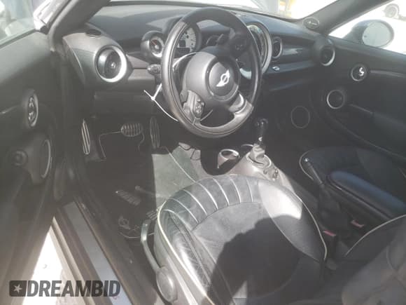 ✅ 2012 MINI Roadster S • VIN: WMWSY3C52CT144319 • Lot: 78349654. Listed on Copart with Not provided. Free auction sales archive from the USA and detailed vehicle history report at DreamBid. Image 8.