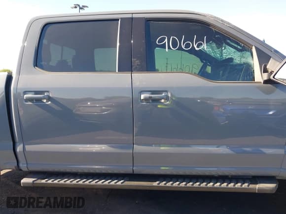 ✅ 2019 Ford F-150 XL • VIN: 1FTEW1E46KKE94880 • Лот: 42690661. Опубликован ранее на IAAI с пробегом 109 839 миль. Бесплатный доступ к архиву аукционных продаж из США и подробный отчёт об истории автомобиля на DreamBid. Изображение 13.