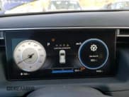 ✅ 2022 Hyundai Tucson SEL • VIN: 5NMJFCAE0NH136506 • Lot: 39030283. Wystawiony na Copart z przebiegiem 7 434 mil. Bezpłatny archiwum sprzedaży aukcyjnych z USA i szczegółowy raport historii pojazdu na DreamBid. Zdjęcie 9.