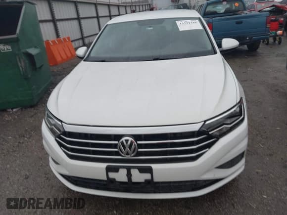 ✅ 2019 Volkswagen Jetta S • VIN: 3VWC57BUXKM022575 • Lot: 43531435. Wystawiony na IAAI z przebiegiem 75 444 mil. Bezpłatny archiwum sprzedaży aukcyjnych z USA i szczegółowy raport historii pojazdu na DreamBid. Zdjęcie 12.