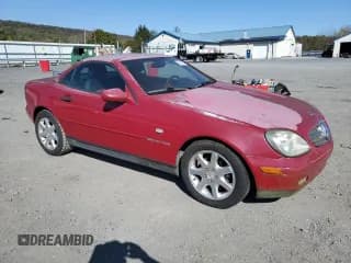 ✅ 1998 Mercedes-Benz SLK 230/320 • VIN: WDBKK47F6WF064407 • Лот: 76176654. Опубликован ранее на Copart с пробегом 74 421 миль. Бесплатный доступ к архиву аукционных продаж из США и подробный отчёт об истории автомобиля на DreamBid. Изображение 4.