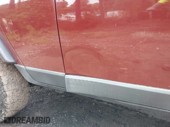 ✅ 2008 Toyota FJ Cruiser • VIN: JTEBU11F88K045480 • Lot: 42514912. Wystawiony na IAAI z przebiegiem 217 513 mil. Bezpłatny archiwum sprzedaży aukcyjnych z USA i szczegółowy raport historii pojazdu na DreamBid. Zdjęcie 6.