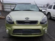 ✅ 2013 Kia Soul + • VIN: KNDJT2A64D7604691 • Лот: 91664735. Опубликован ранее на Copart с пробегом 106 185 миль. Бесплатный доступ к архиву аукционных продаж из США и подробный отчёт об истории автомобиля на DreamBid. Изображение 5.