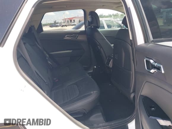 ✅ 2025 Kia Sportage SX-Prestige • VIN: 5XYK53DF9SG255575 • Лот: 42465143. Опубликован ранее на IAAI с пробегом 6 081 миль. Бесплатный доступ к архиву аукционных продаж из США и подробный отчёт об истории автомобиля на DreamBid. Изображение 8.