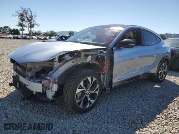 ✅ 2022 Ford Mustang Mach-E Premium • VIN: 3FMTK3RMXNMA30508 • Lot: 82348385. Listed on Copart with 46,438 mi. Free auction sales archive from the USA and detailed vehicle history report at DreamBid. Image 1.