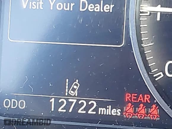 ✅ 2022 Lexus UX 200 • VIN: JTHX3JBH3N2051968 • Lot: 41965962. Wystawiony na IAAI z przebiegiem 12 722 mil. Bezpłatny archiwum sprzedaży aukcyjnych z USA i szczegółowy raport historii pojazdu na DreamBid. Zdjęcie 15.