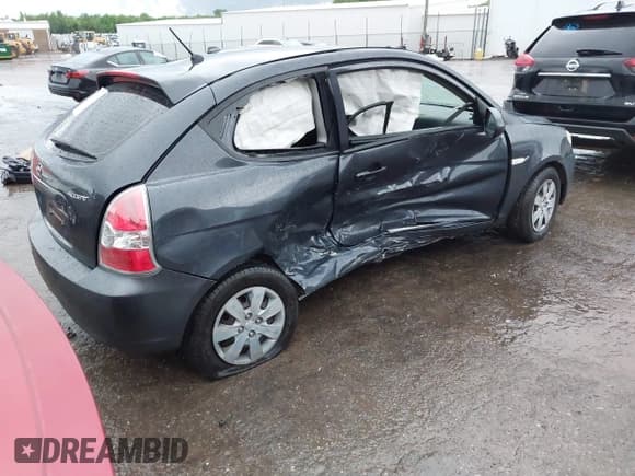 ✅ 2010 Hyundai Accent GS • VIN: KMHCM3ACXAU181917 • Лот: 42149188. Опубликован ранее на IAAI с пробегом 137 023 миль. Бесплатный доступ к архиву аукционных продаж из США и подробный отчёт об истории автомобиля на DreamBid. Изображение 4.