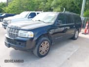 ✅ 2013 Lincoln Navigator • VIN: 5LMJJ3H58DEL08599 • Lot: 42046555. Listed on IAAI with 212,583 mi. Free auction sales archive from the USA and detailed vehicle history report at DreamBid. Image 2.
