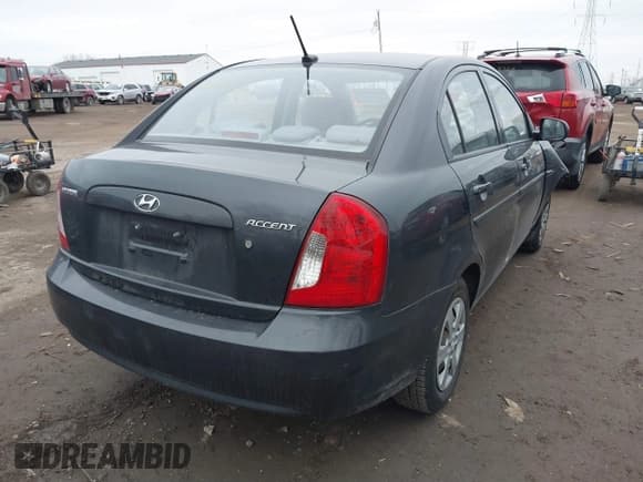 ✅ 2010 Hyundai Accent GLS • VIN: KMHCN4AC0AU419034 • Lot: 41509742. Listed on IAAI with 32,200 mi. Free auction sales archive from the USA and detailed vehicle history report at DreamBid. Image 4.