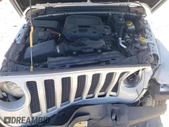 ✅ 2018 Jeep Wrangler Unlimited Sahara • VIN: 1C4HJXEN7JW244014 • Lot: 86767865. Wystawiony na Copart z przebiegiem 43 344 mil. Bezpłatny archiwum sprzedaży aukcyjnych z USA i szczegółowy raport historii pojazdu na DreamBid. Zdjęcie 12.