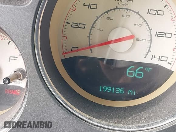 ✅ 2013 Dodge Challenger SXT • VIN: 2C3CDYAG5DH500642 • Lot: 41243016. Wystawiony na IAAI z przebiegiem 199 136 mil. Bezpłatny archiwum sprzedaży aukcyjnych z USA i szczegółowy raport historii pojazdu na DreamBid. Zdjęcie 15.