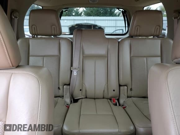 ✅ 2011 Ford Expedition XLT • VIN: 1FMJU1J52BEF21764 • Lot: 91398415. Wystawiony na Copart z przebiegiem 171 843 mil. Bezpłatny archiwum sprzedaży aukcyjnych z USA i szczegółowy raport historii pojazdu na DreamBid. Zdjęcie 10.