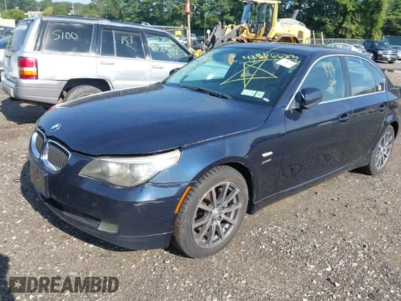 ✅ 2010 BMW 5 Series 528i xDrive • VIN: WBANV1C51ABZ45420 • Lot: 42866623. Listed on IAAI with Not provided. Free auction sales archive from the USA and detailed vehicle history report at DreamBid. Image 2.