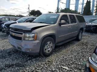 2007 Chevrolet Suburban LT с VIN 1GNFC16047J265384, выставлен на аукционе Copart как лот 80011425 с пробегом 186 844 миль миль и Чистый • Clean title. История ставок и продаж доступна на DreamBid. Изображение 1.