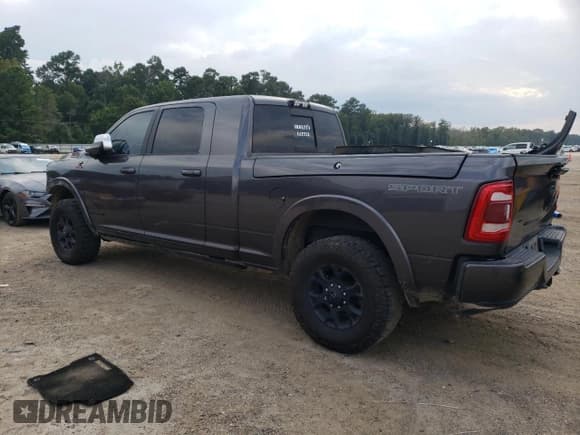 ✅ 2019 Ram 2500 Laramie • VIN: 3C6UR5NL2KG590991 • Лот: 70886615. Опубликован ранее на Copart с пробегом 159 640 миль. Бесплатный доступ к архиву аукционных продаж из США и подробный отчёт об истории автомобиля на DreamBid. Изображение 2.